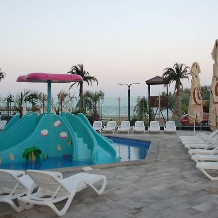 Umi Apartment Alezzi Resort Navodari Exterior photo